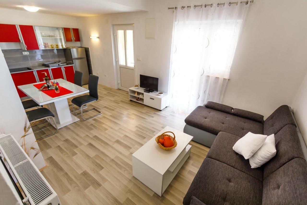 Apartman Dobrila Vrh  Bagian luar foto