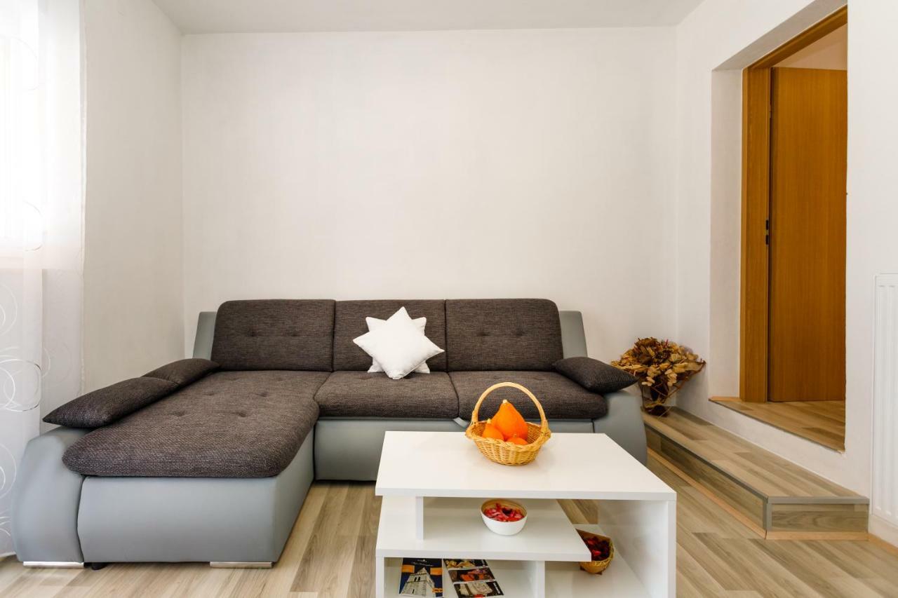 Apartman Dobrila Vrh  Bagian luar foto