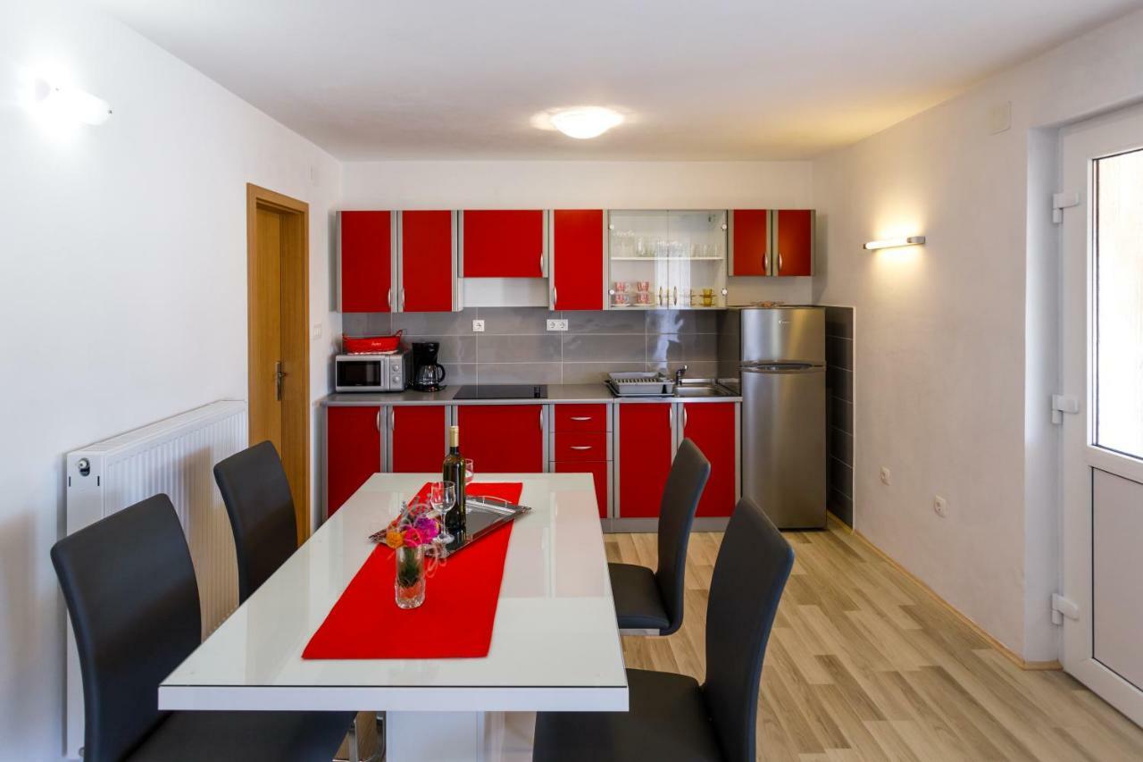Apartman Dobrila Vrh  Bagian luar foto