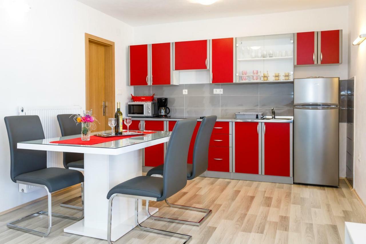 Apartman Dobrila Vrh  Bagian luar foto