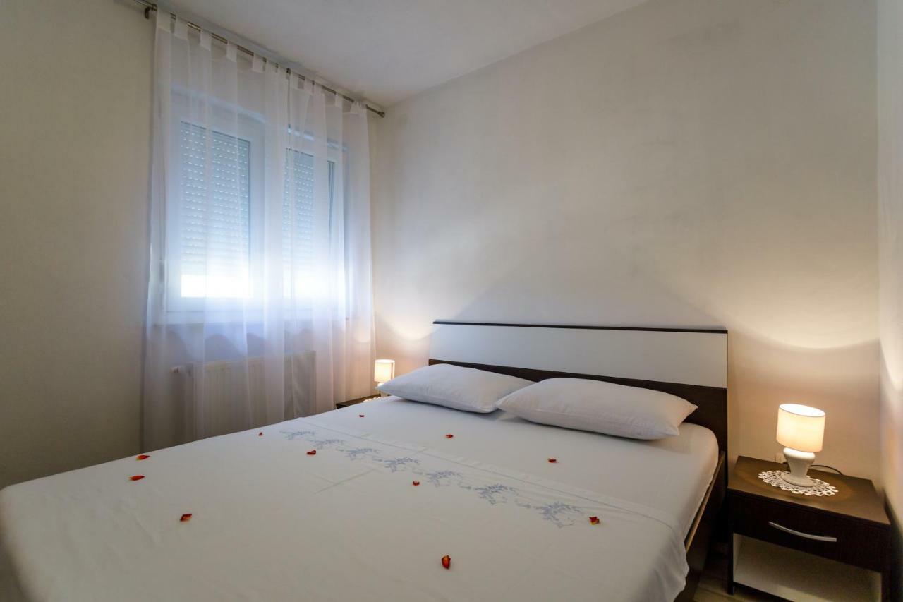Apartman Dobrila Vrh  Bagian luar foto