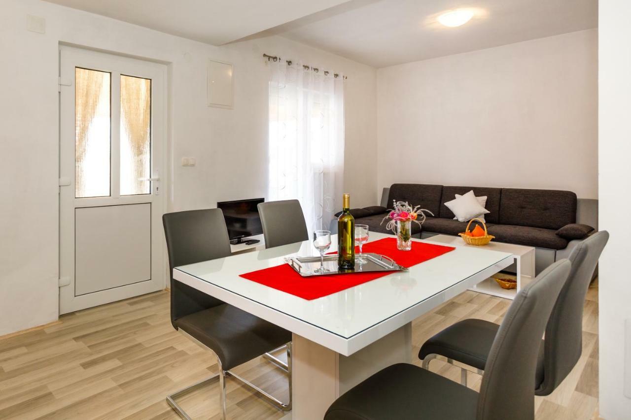 Apartman Dobrila Vrh  Bagian luar foto